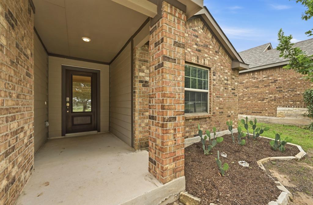 3157 Pinecone CV