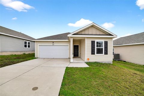 Photo of 14413 Shooter McGavin Dr, Manor, TX 78653 (MLS # 9077480)