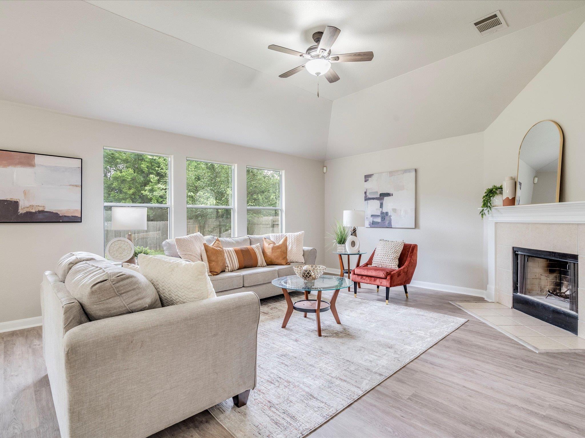 105 Plumbago DR