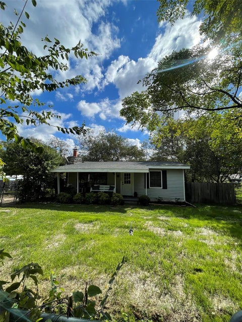Photo of 11105 2nd ST, Jonestown, TX 78645 (MLS # 6954868)