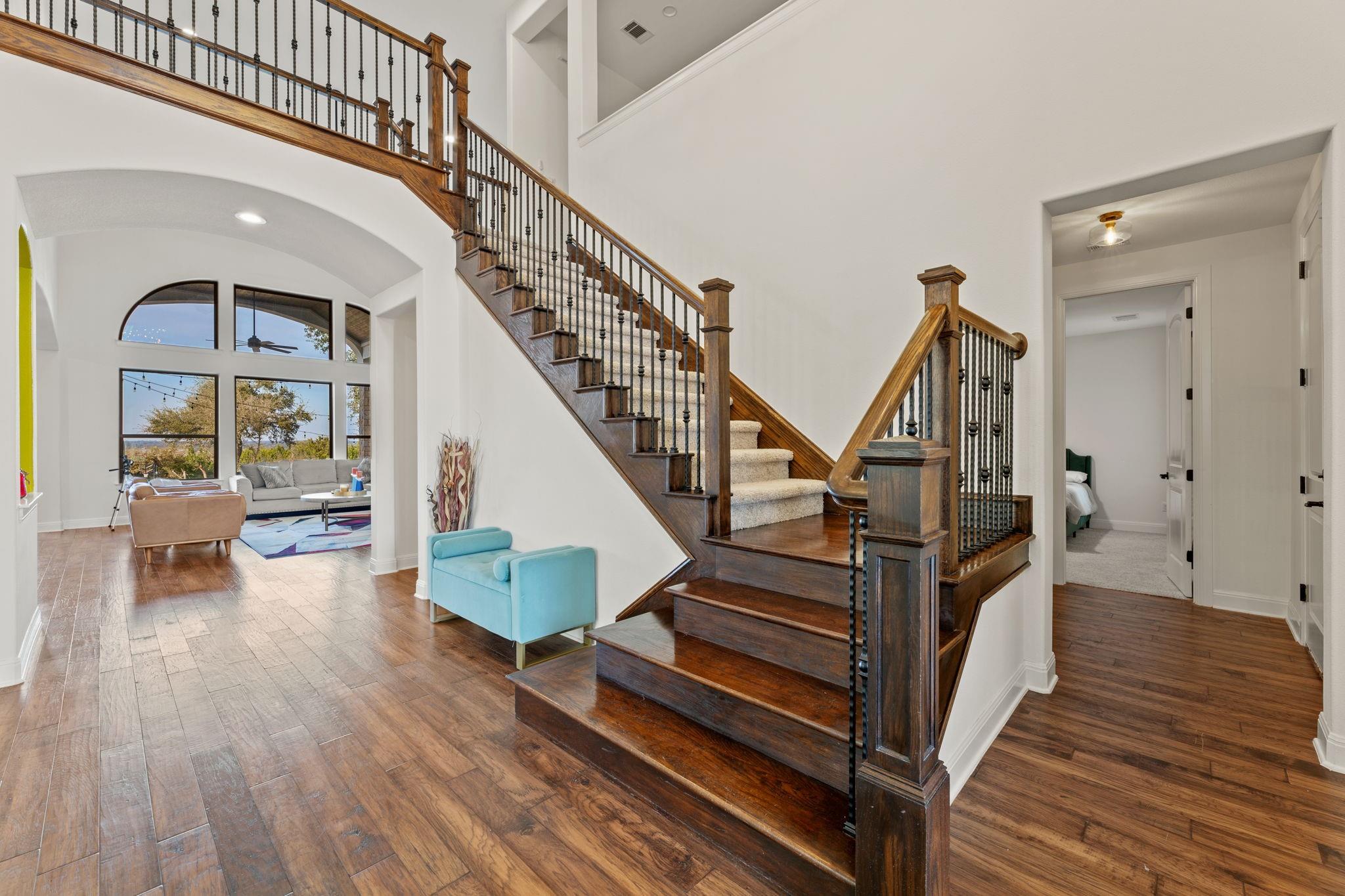 3013 Vista Heights DR