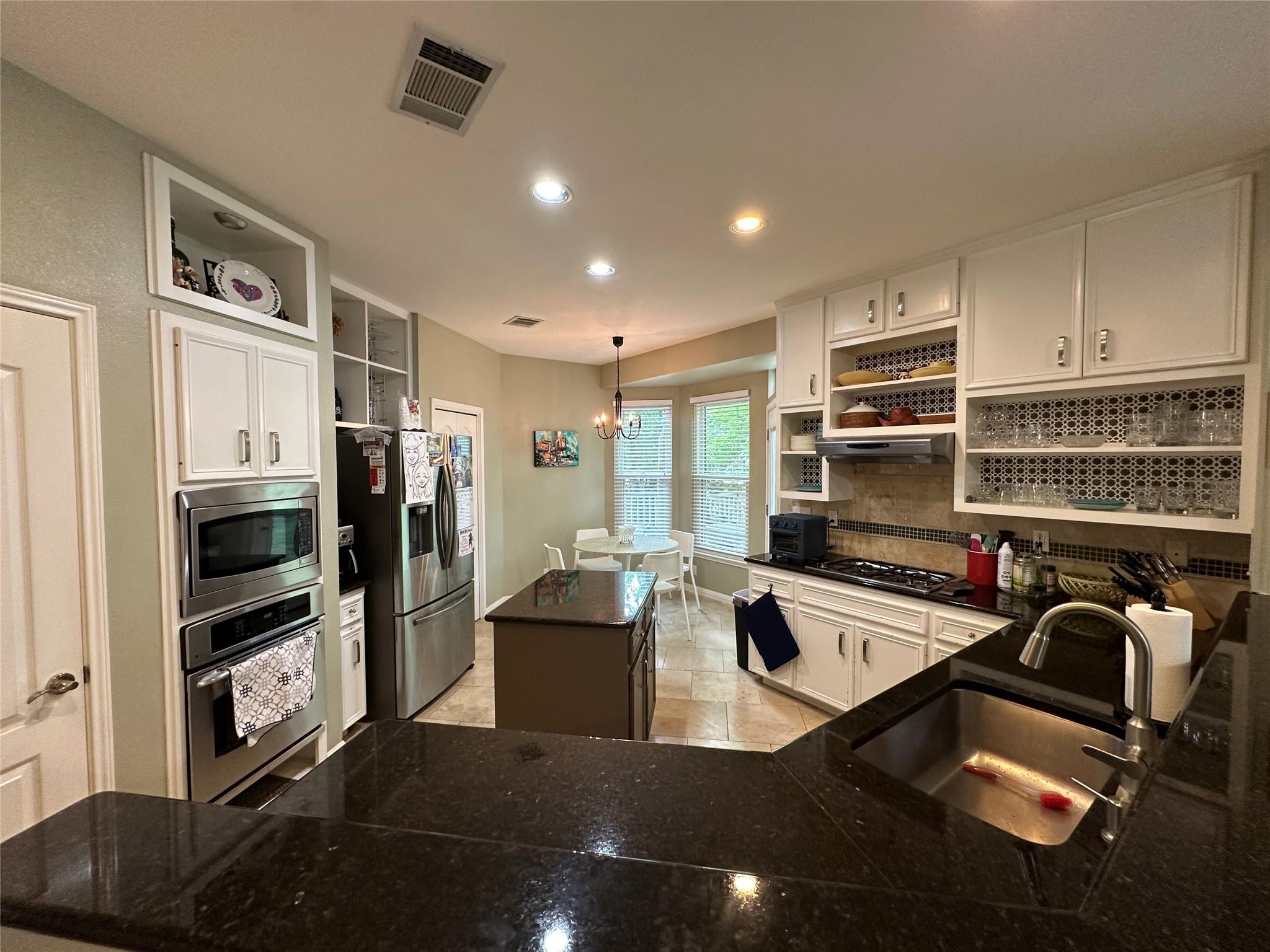 901 Sweetwater CV