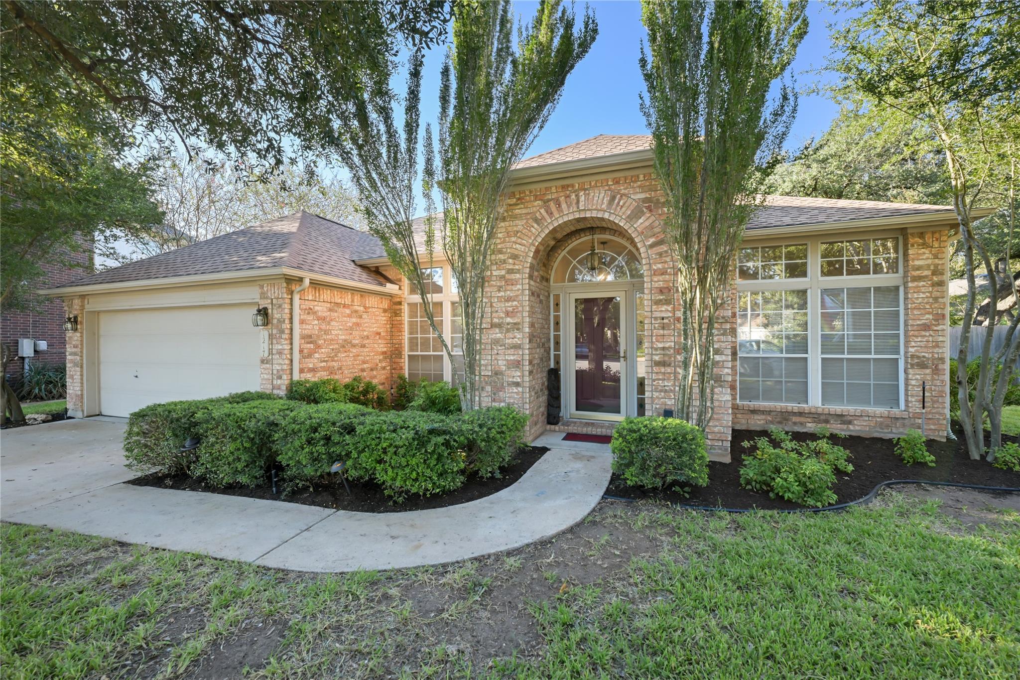 1217 Cypress Mill CIR