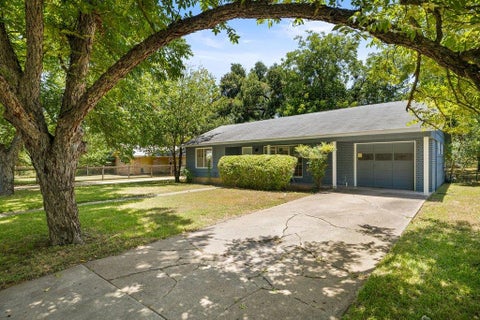 Tiny photo for 1609 Larkwood DR, Austin, TX 78723 (MLS # 7435858)