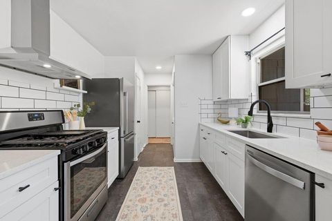 Tiny photo for 1609 Larkwood DR, Austin, TX 78723 (MLS # 7435858)