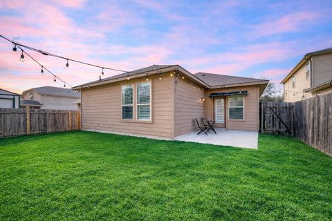 Tiny photo for 410 Anacua LOOP #30, Manchaca, TX 78652 (MLS # 5100996)