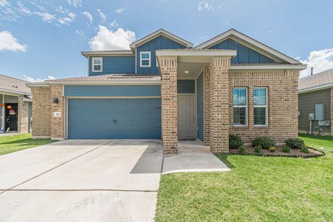 Photo of 230 Madrid ST, Kyle, TX 78640 (MLS # 9586542)