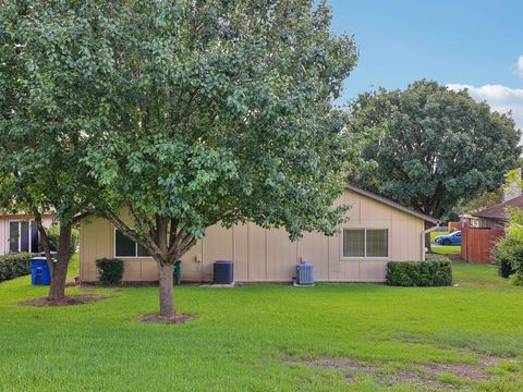 Tiny photo for 11608 Norwegian Wood DR, Austin, TX 78758 (MLS # 5464645)
