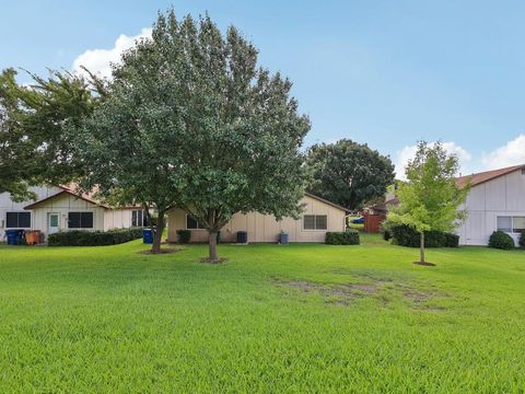 Tiny photo for 11608 Norwegian Wood DR, Austin, TX 78758 (MLS # 5464645)