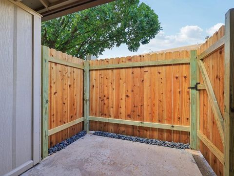 Tiny photo for 11608 Norwegian Wood DR, Austin, TX 78758 (MLS # 5464645)