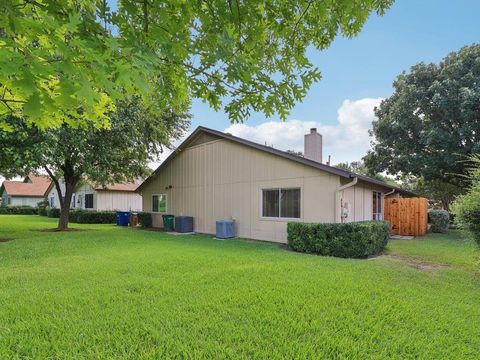 Tiny photo for 11608 Norwegian Wood DR, Austin, TX 78758 (MLS # 5464645)