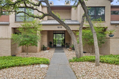 Photo of 1615 Spyglass DR #4, Austin, TX 78746 (MLS # 4806834)