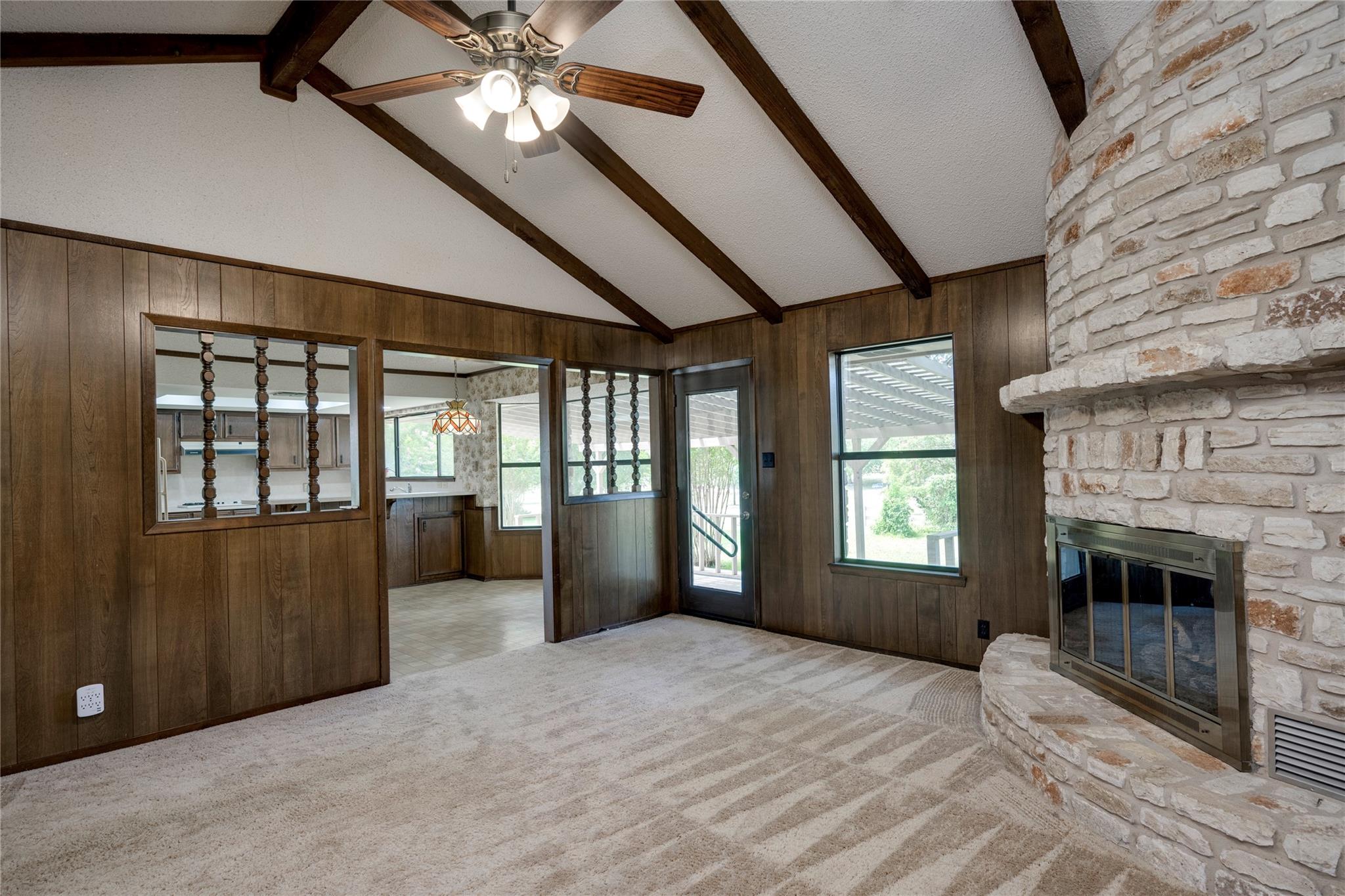 3907 Eagle WAY
