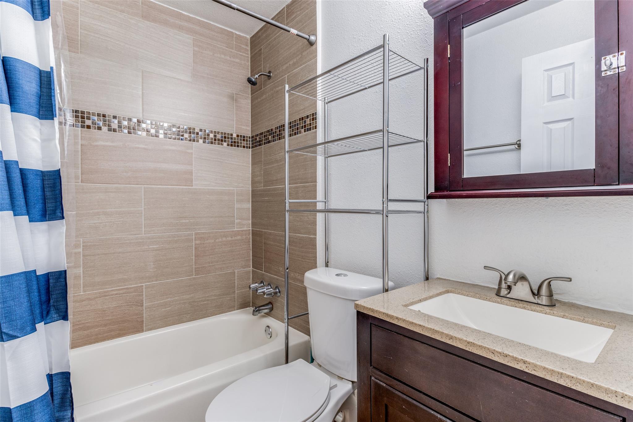 2401 Manor RD 113