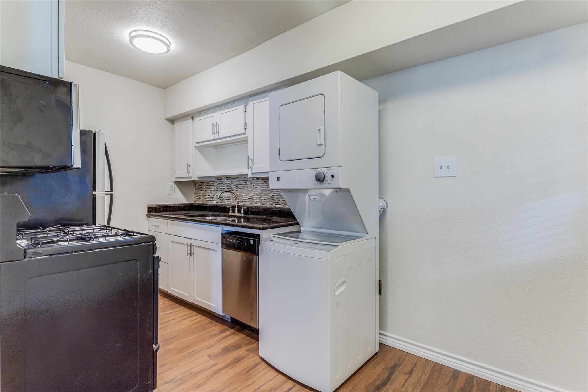 2401 Manor RD 113