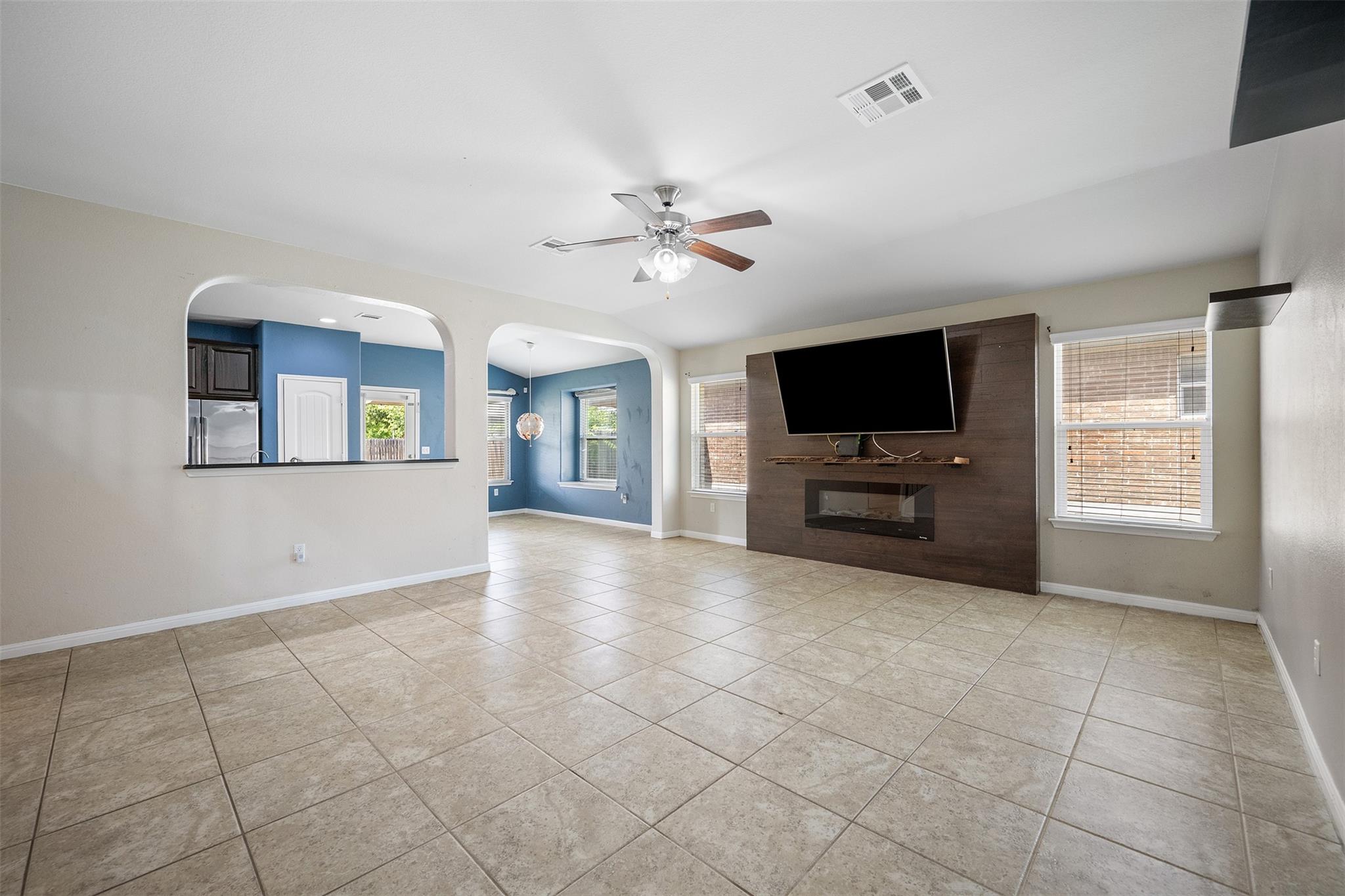 131 Kingfisher LN