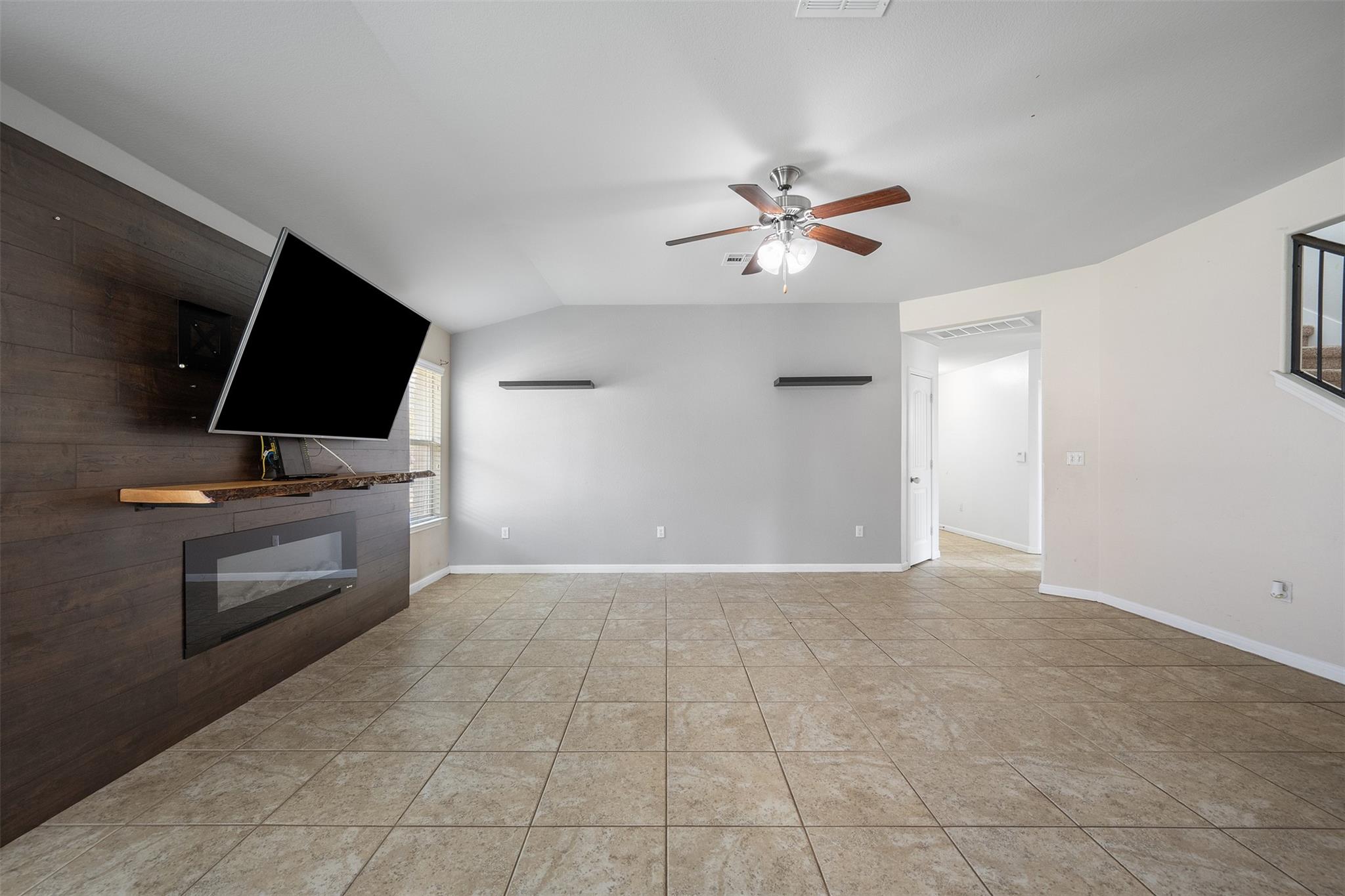 131 Kingfisher LN