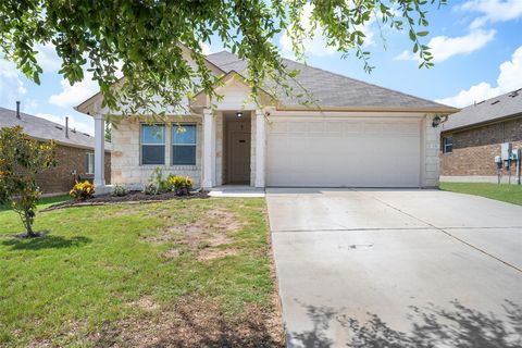 131 Kingfisher LN Kyle TX 78640