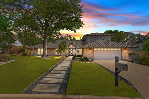 Photo of 6209 Shadow Mountain DR, Austin, TX 78731 (MLS # 2760110)