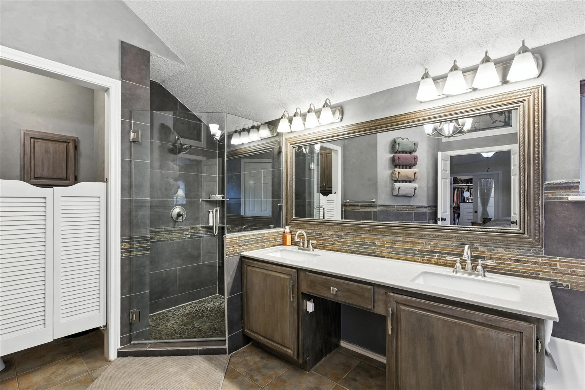 1113 Pebble Brook RD