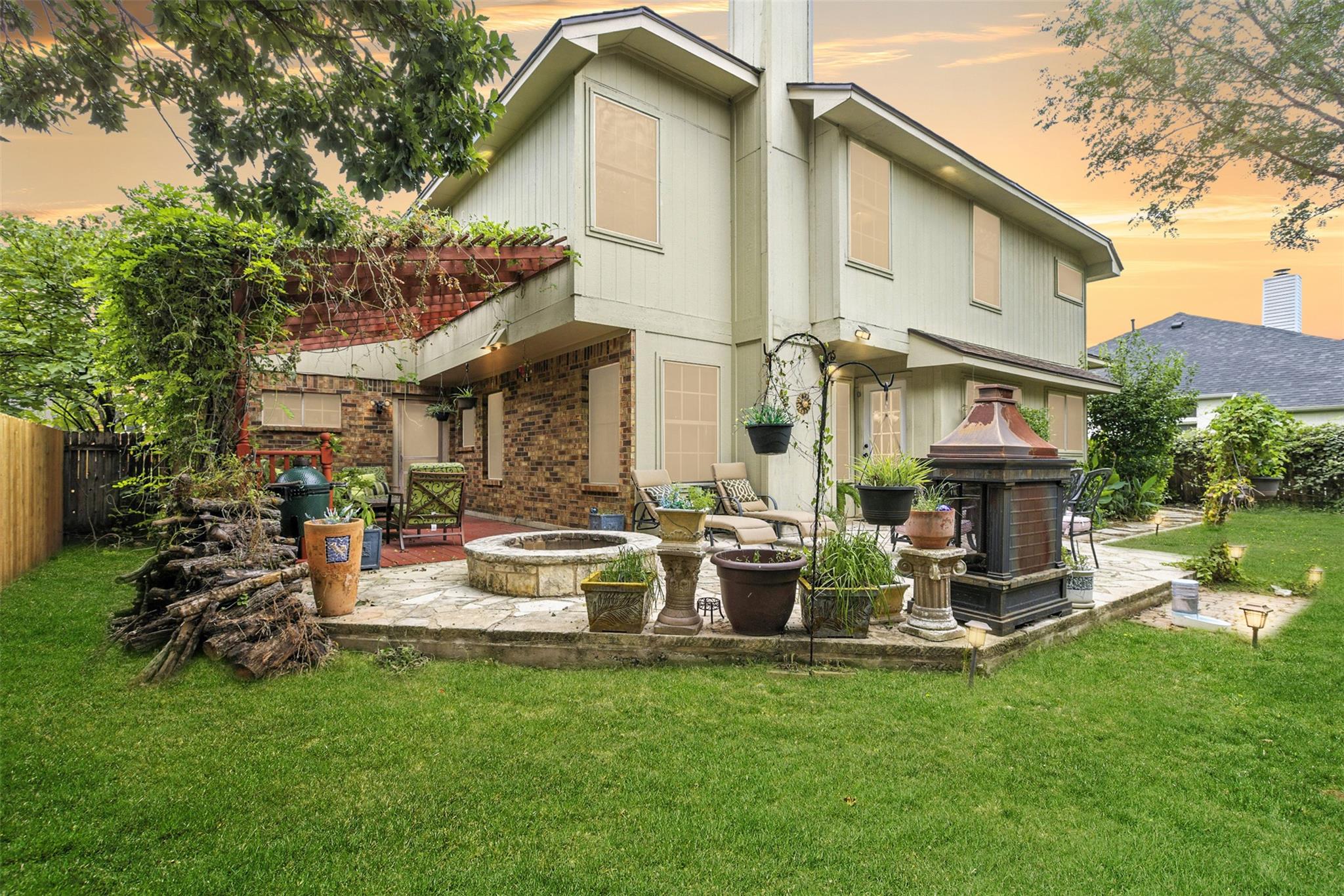 1113 Pebble Brook RD