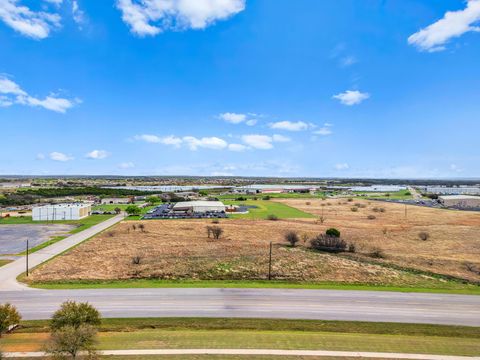 712 N. Twin Creek DR Killeen TX 76543