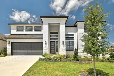 100 Cloverton CRES Hutto TX 78634