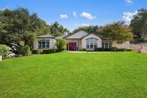 Photo of 914 Challenger, Lakeway, TX 78734 (MLS # 6189938)