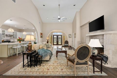 Tiny photo for 914 Challenger, Lakeway, TX 78734 (MLS # 6189938)