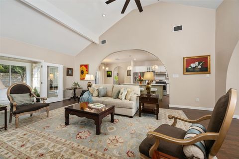 Tiny photo for 914 Challenger, Lakeway, TX 78734 (MLS # 6189938)