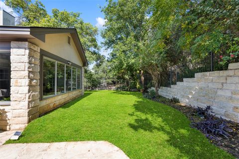 Tiny photo for 914 Challenger, Lakeway, TX 78734 (MLS # 6189938)