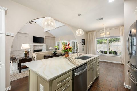 Tiny photo for 914 Challenger, Lakeway, TX 78734 (MLS # 6189938)