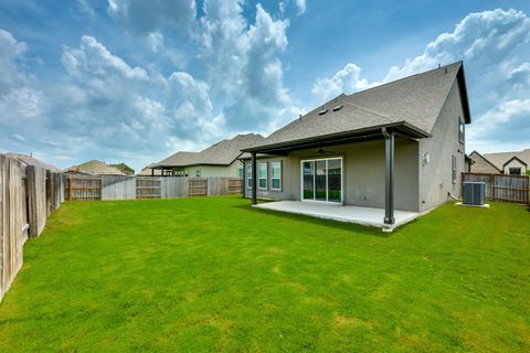 Tiny photo for 17420 Autumn Falls DR, Manor, TX 78653 (MLS # 1300513)