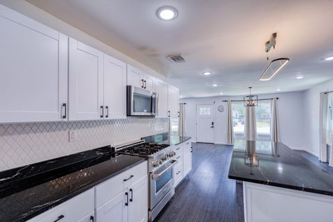 Tiny photo for 6202 Carnation TER, Austin, TX 78741 (MLS # 3442127)