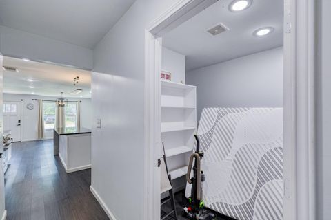 Tiny photo for 6202 Carnation TER, Austin, TX 78741 (MLS # 3442127)
