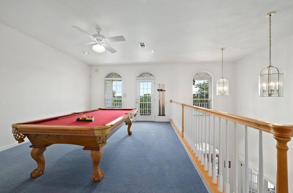 1004 Elder CIR