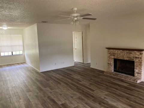 Photo of 509 Hedgewood DR, Georgetown, TX 78628 (MLS # 3676784)