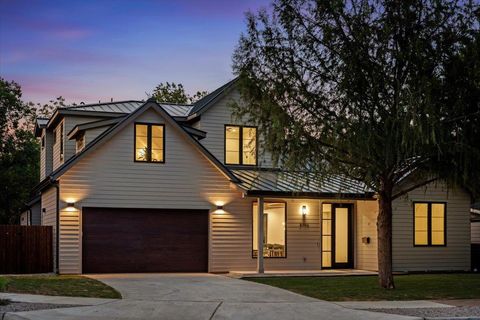 5704 Susie CT Austin TX 78757
