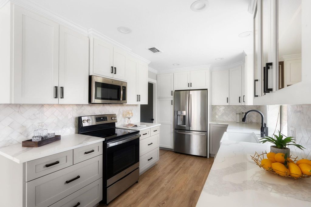 Photo of 503 San Jacinto ST, Lockhart, TX 78644 (MLS # 9336948)