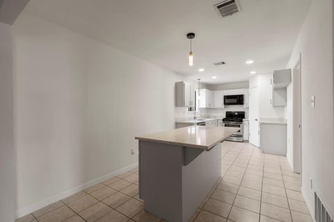 Tiny photo for 13004 Esplanade ST, Austin, TX 78727 (MLS # 1739694)