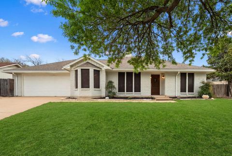 Photo of 12313 Indian Mound DR, Austin, TX 78758 (MLS # 2018453)