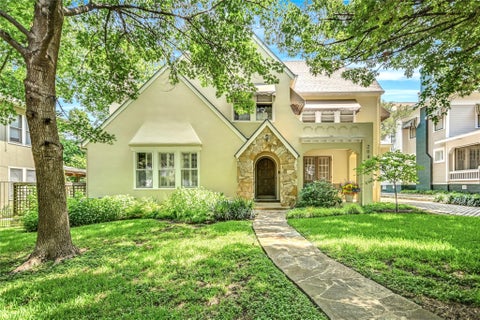 Photo of 204 W 32nd ST, Austin, TX 78705 (MLS # 1924840)