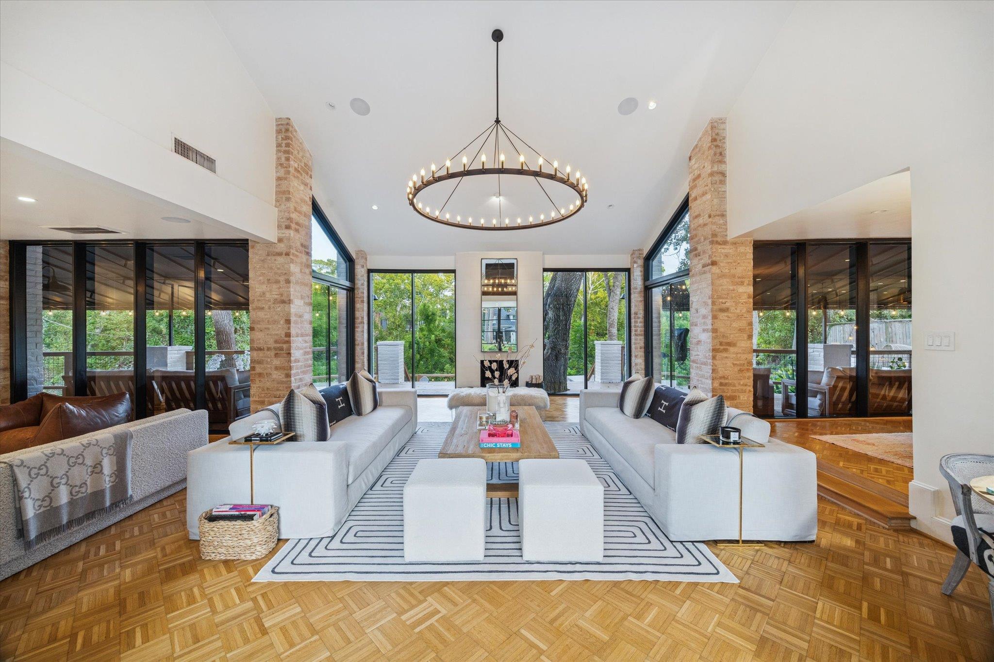 10330 Briar DR