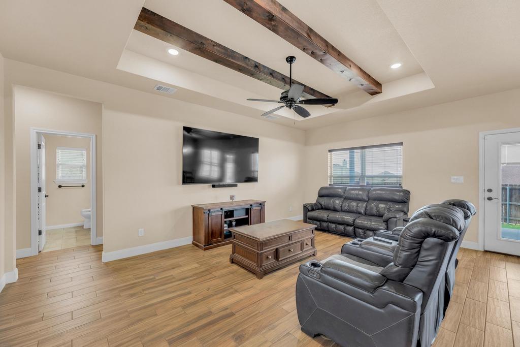 165 Greg LN