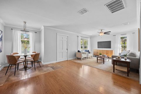 Tiny photo for 1701 Crown DR, Austin, TX 78745 (MLS # 9937430)