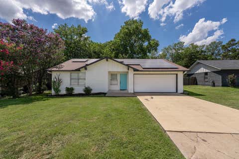 Photo of 7300 Lazy Creek DR, Austin, TX 78724 (MLS # 2675431)