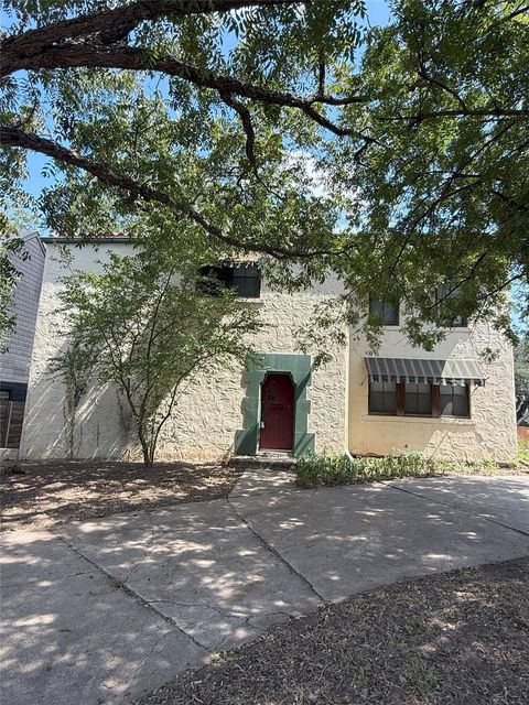 Photo of 1711 Travis Heights BLVD, Austin, TX 78704 (MLS # 4478348)