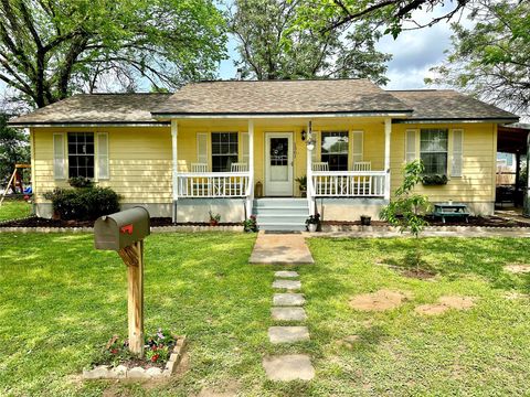 A home in Smithville