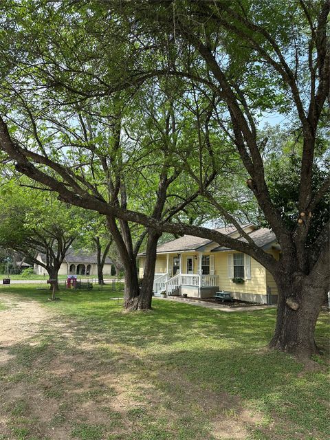 A home in Smithville