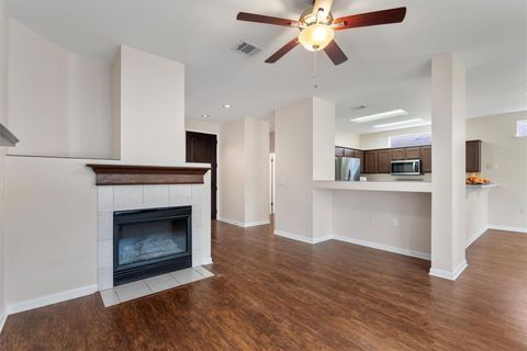 195 Whispering Wind DR Georgetown TX 78633